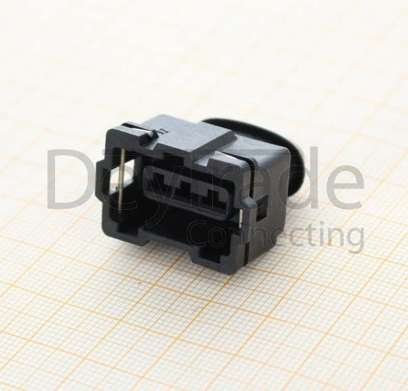 PLUG HOUSING