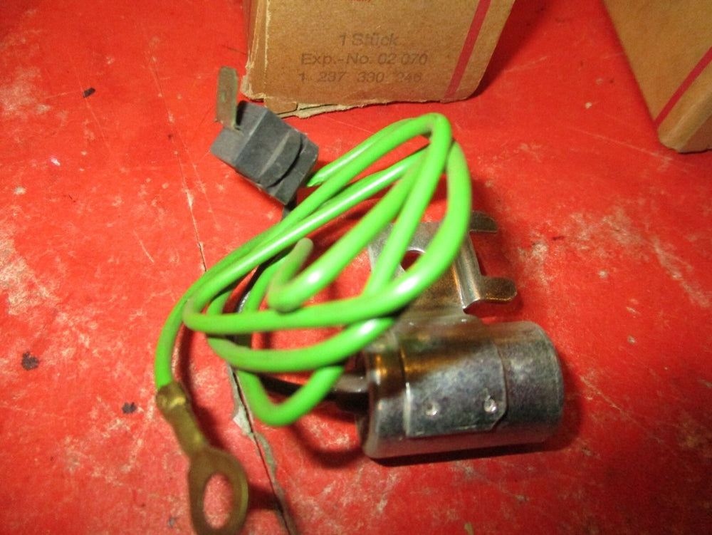 IGNITION CAPACITOR