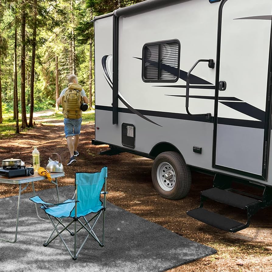 OUTRIGGER RADIUS XT RV STEP RUG 22 IN. WIDE BLACK ONYX