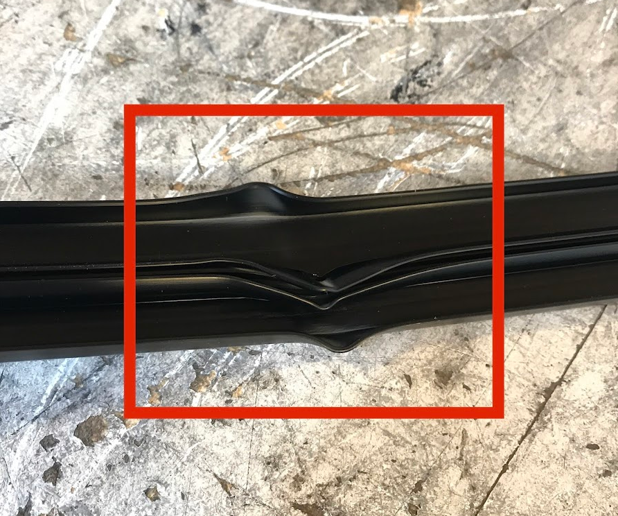 LOWER DOOR RETAINER FITS N811/N821/N841/N1095
