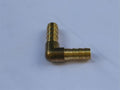 BRASS BARB/BARB 90DEG. 3/8"(9.5MM)