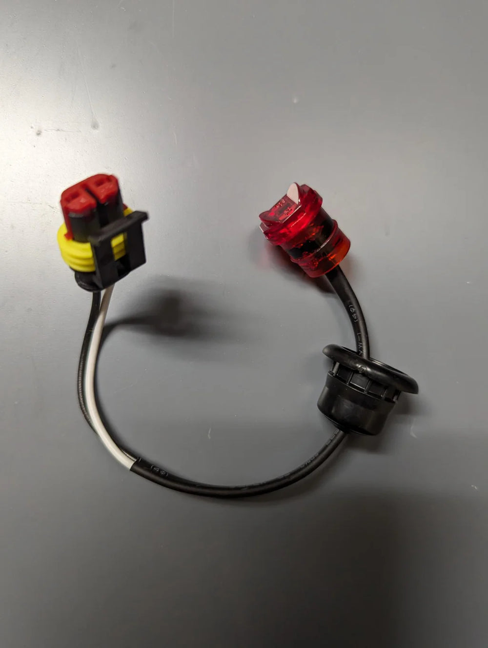 LED UNI-LITE;SEALED GROM;AMP F PG;R