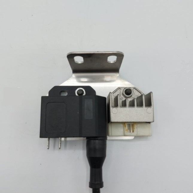 JR PRODUCTS Z REGULATOR BRACKET
