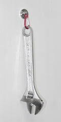 CARABINER WITH MAGNETIC BASE