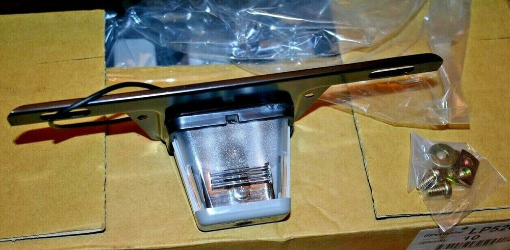LICENSE LIGHT AND STEEL LICENSE BRA