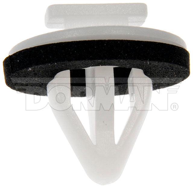 FENDER LINER RETAIN