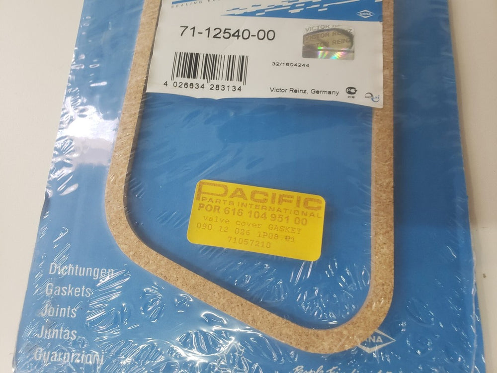 ENGINE VALVE COVER GASKET SET