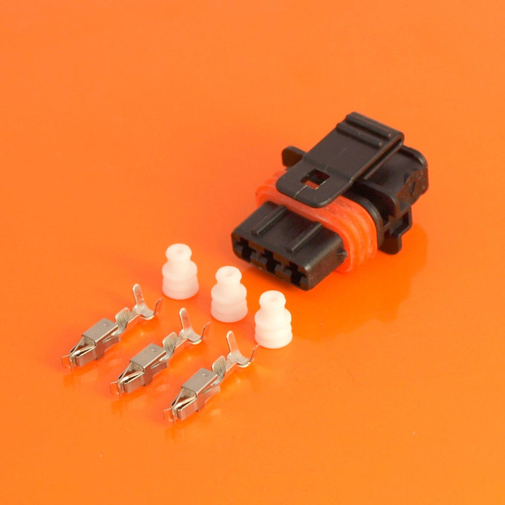 PLUG HOUSING