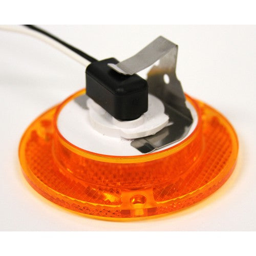 RETAINING CLIP PLUG