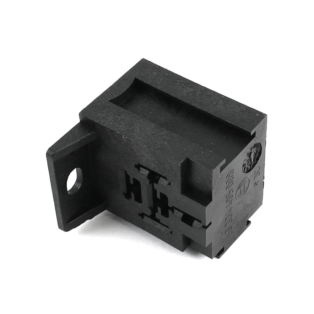 PLUG HOUSING