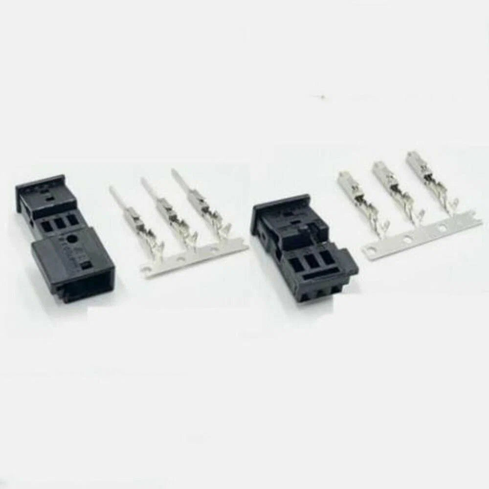 TERMINAL LUG