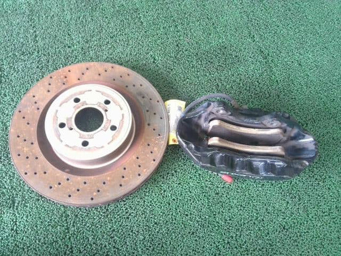 Front Passenger Disc Brake Cylinder Assembly