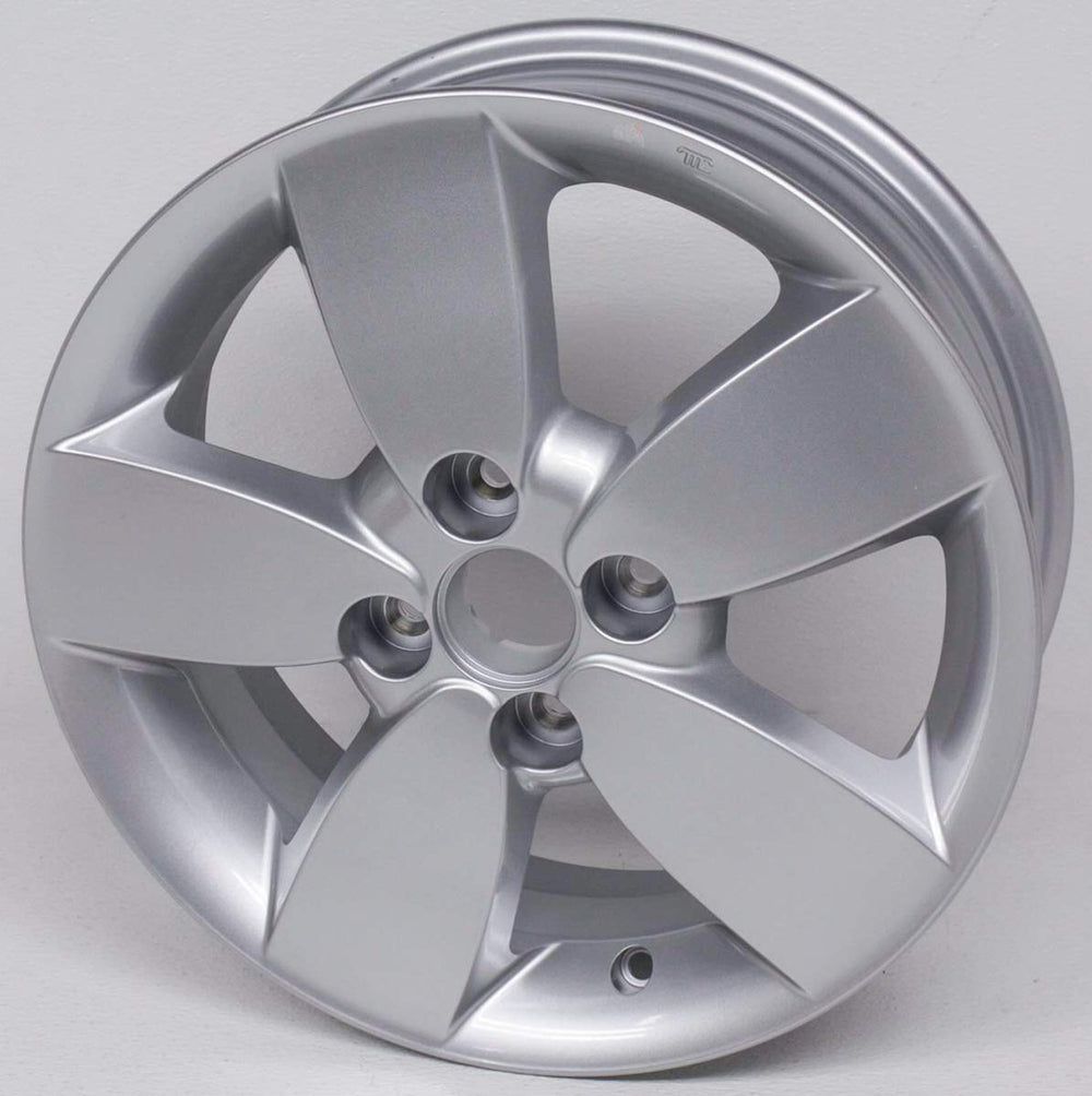15x5.5 Silver 5-Spoke Aluminum Wheel