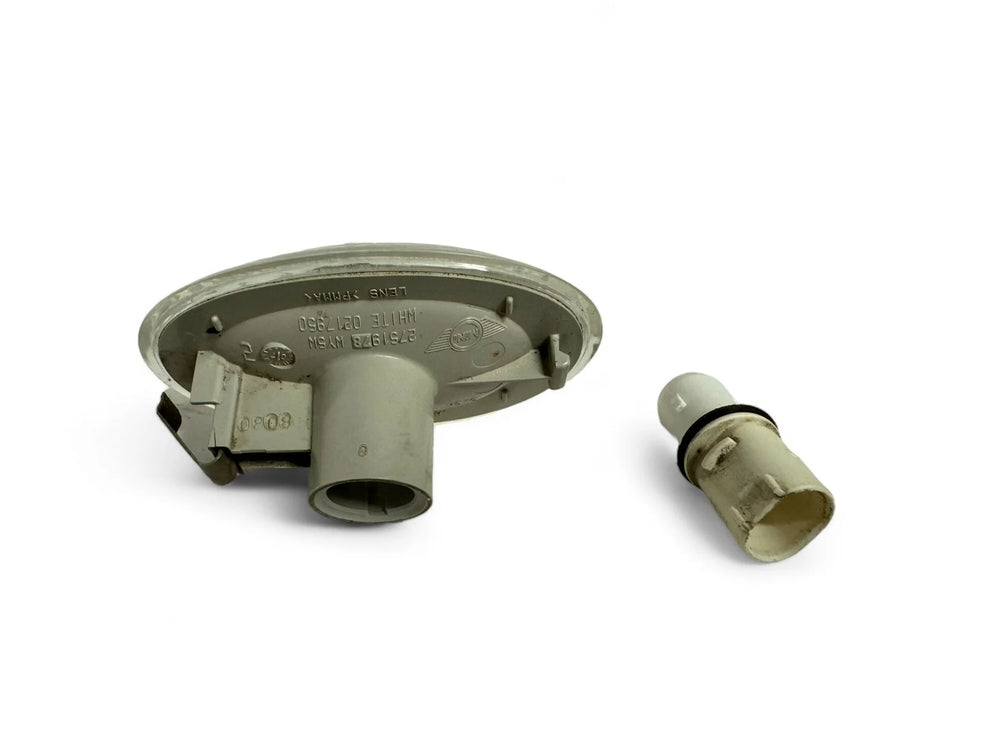 Side Turn Signal & Grille "S" Left