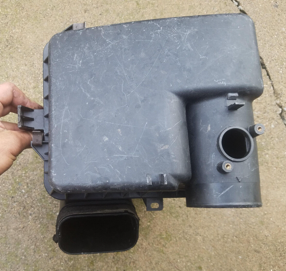 Air Filter and Housing Assembly