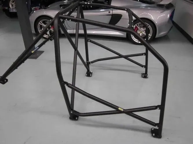 6-Point Bolt-In Roll Cage