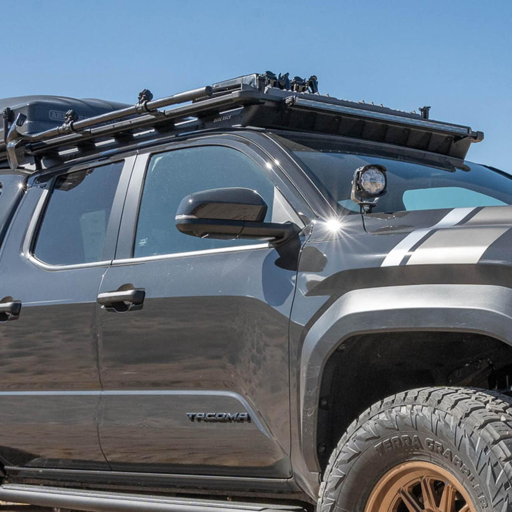 BASE Rack Mount Kit and Deflector