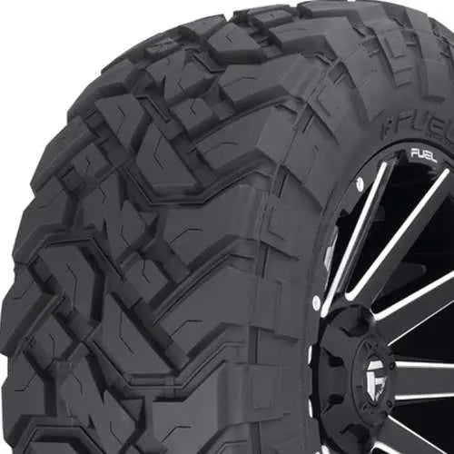 Lincoln Twisted Eight-Spoke Wheel