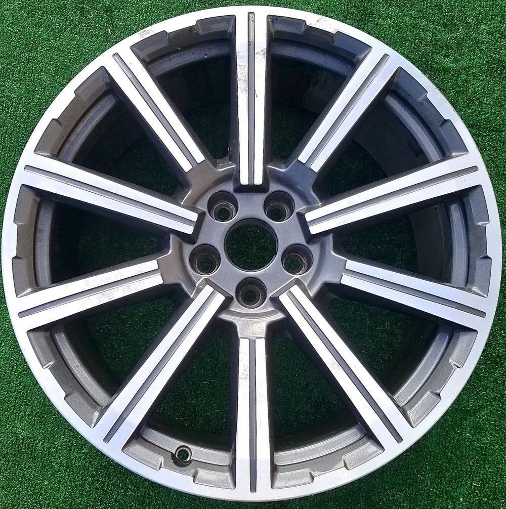 20x9 Alloy Wheel
