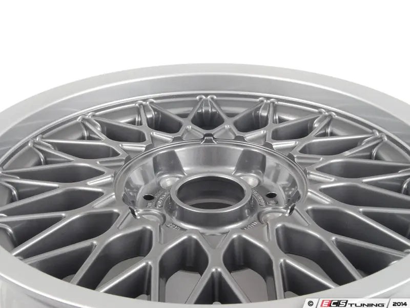 16" Nogaro Style 5 Cross-Spoke Wheel