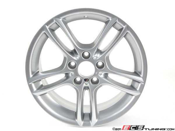 18x7.5 Reflex Silver Alloy Wheel