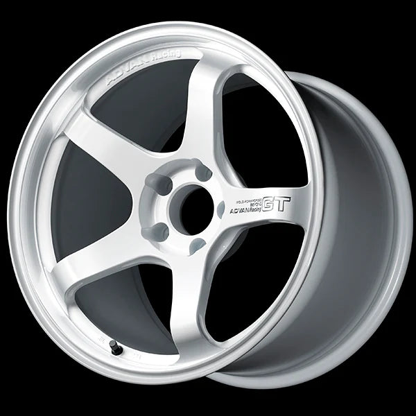Advan GT Beyond 18x9 5x114.3 +38 Racing White