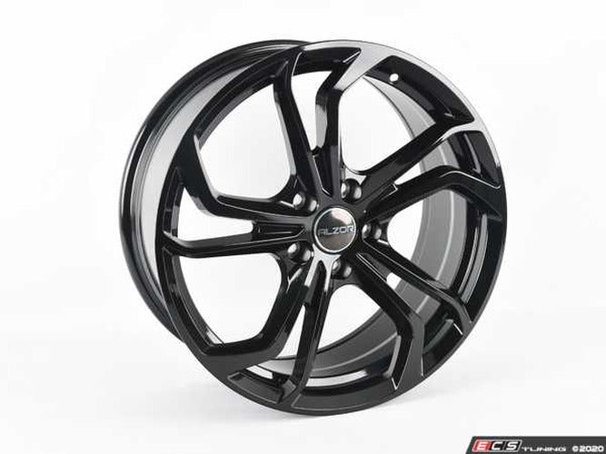 Style 698 18-Inch Gloss Black Wheel Set