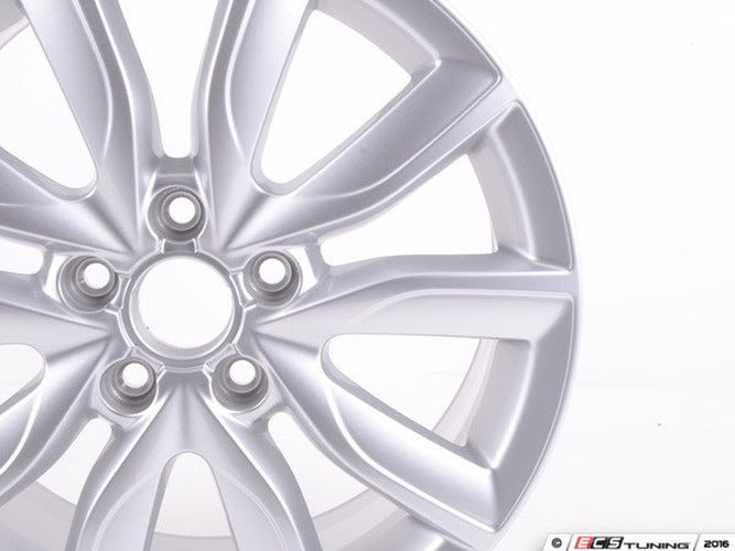 17" V-Split 10-Spoke Diamond Silver Alloy Wheel