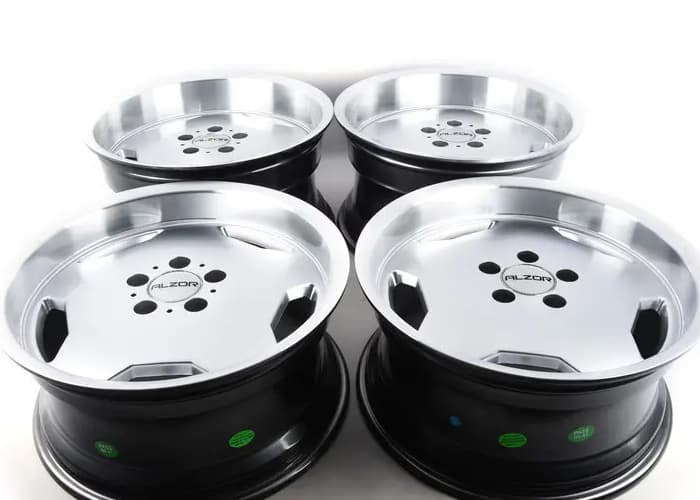 Style 803 Staggered Wheel Set