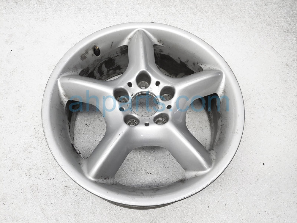 17x7.5 Silver Aluminum Wheel