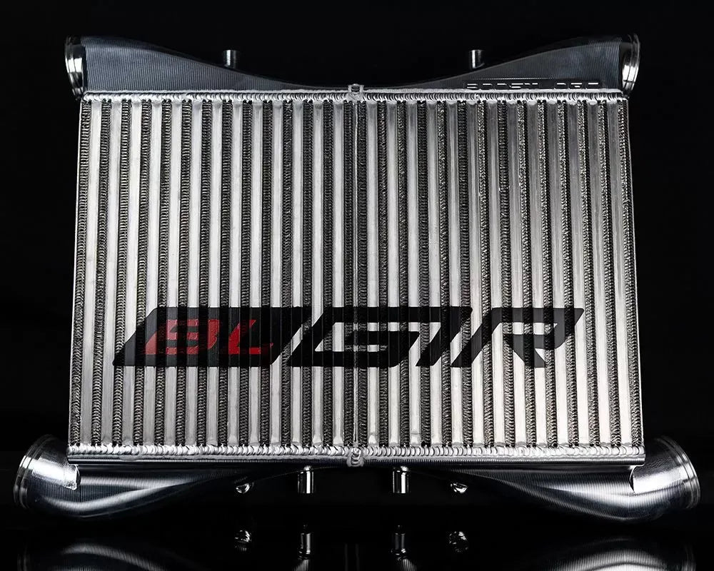Ultimate Race Intercooler