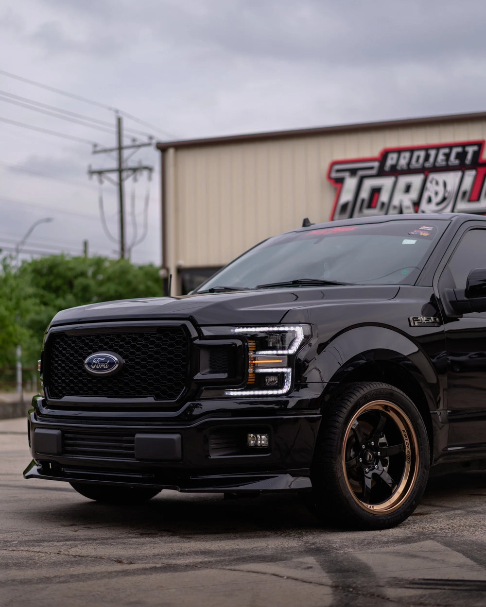 XT-006R 20x9.5 Gloss Black Bronze Polished Lip Wheel