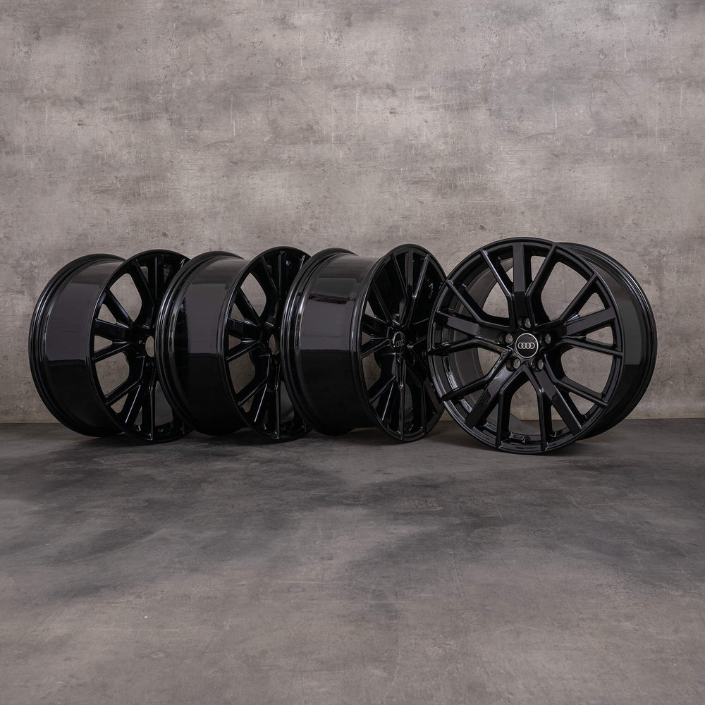 19-Inch 15-Spoke Grey Machined Alloy Wheel
