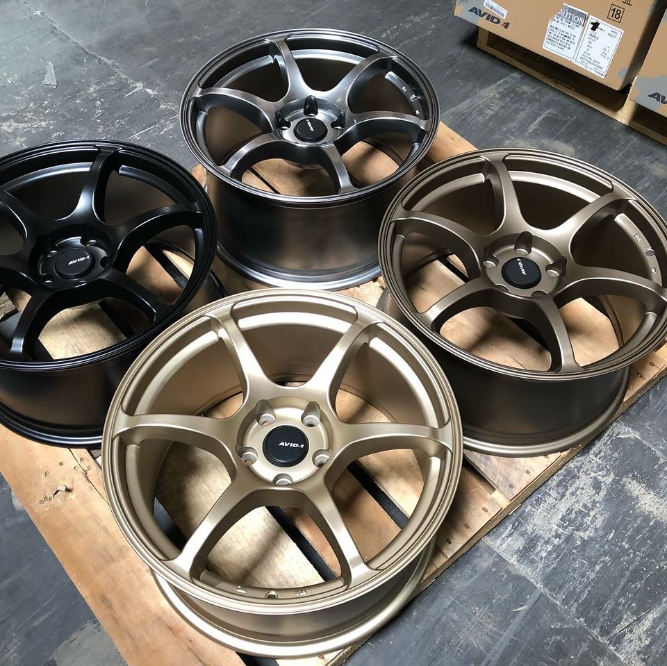 AV26 17x8 5x114.3 +35 Matte Black Wheel