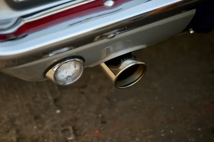 2.5-Inch Inlet / 4-Inch Outlet Rolled Angle-Cut Exhaust Tip