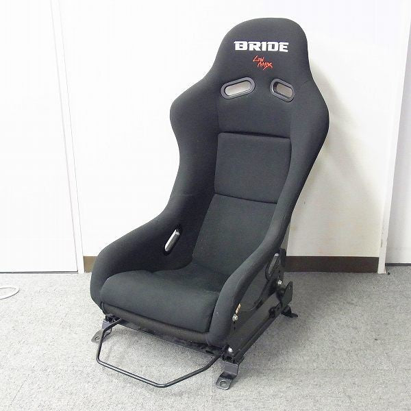 Vios III Sport-C Fixed-Back Bucket Seat
