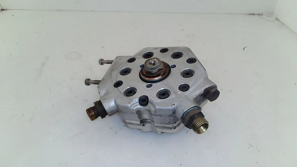 Remanufactured Fuel Distributor