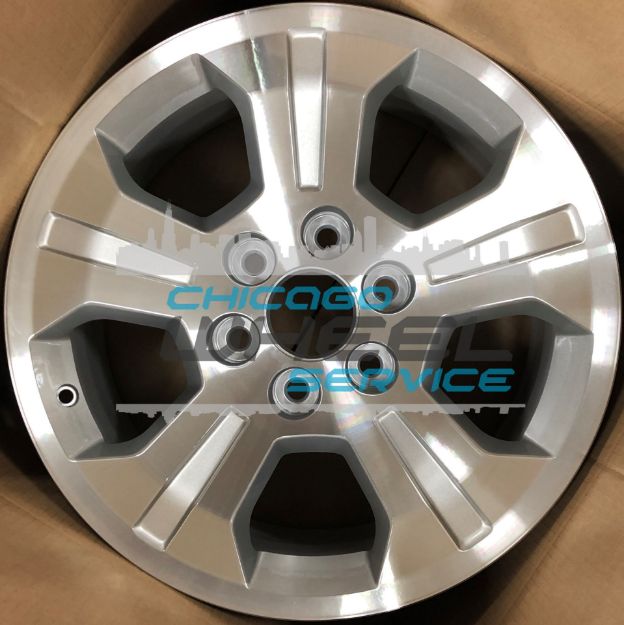 18-Inch Silver Machined Aluminum Wheel