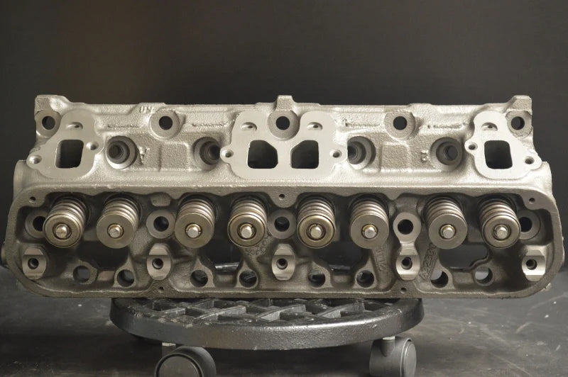 5.2L 318ci V8 Cylinder Head