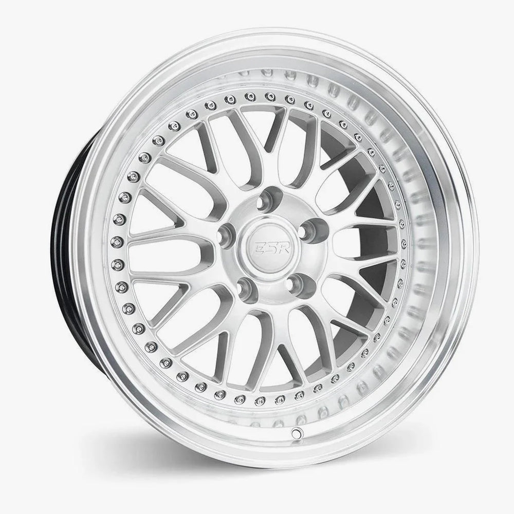 SR01 17x8.5 +30 5x108 Hyper Silver Wheel