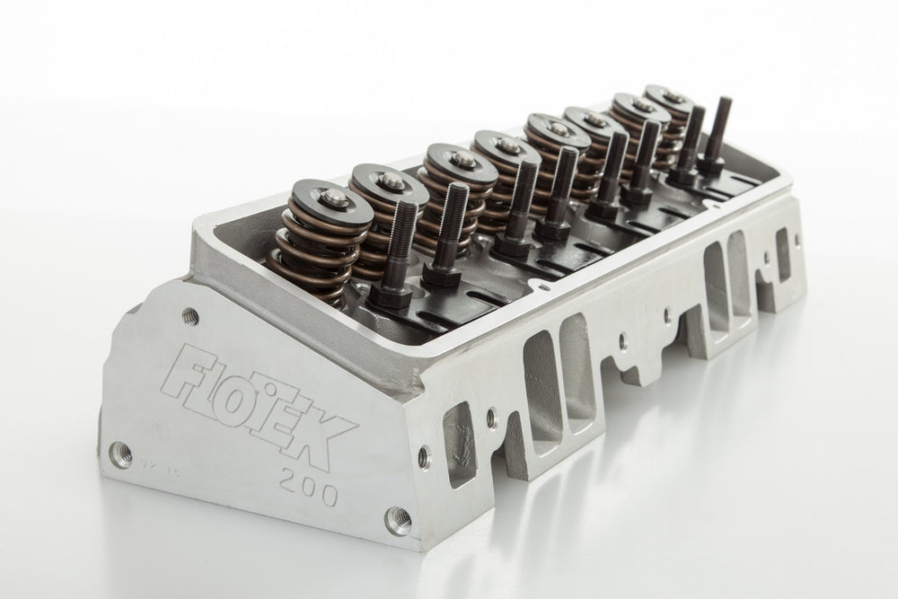 Small Block Chevy 200cc/64cc Cylinder Head