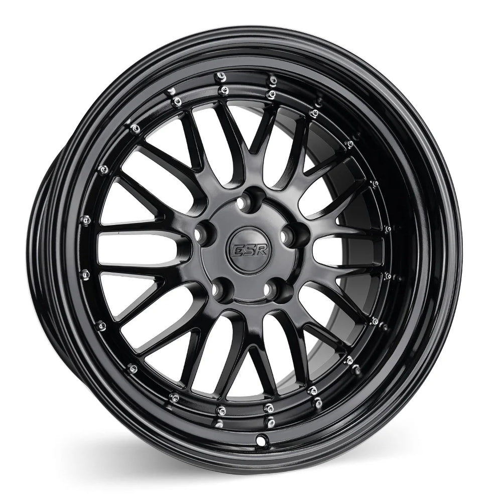 SR05 18x8.5 +30mm 5x114.3mm Gloss Black Alloy Wheel