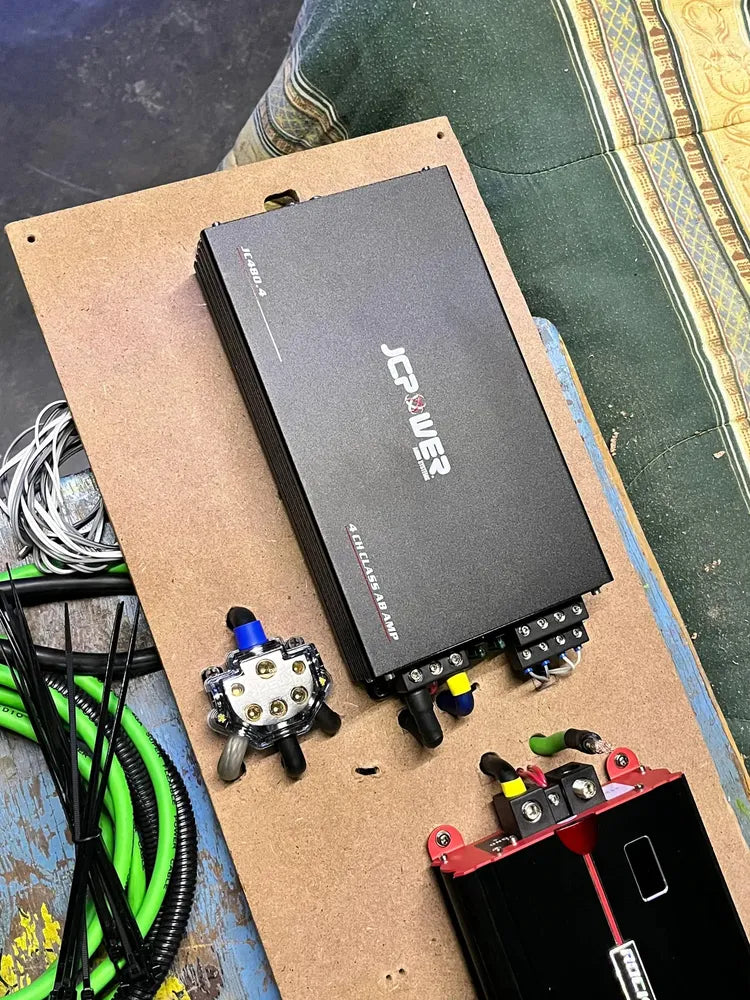 4-Channel Class AB Amplifier