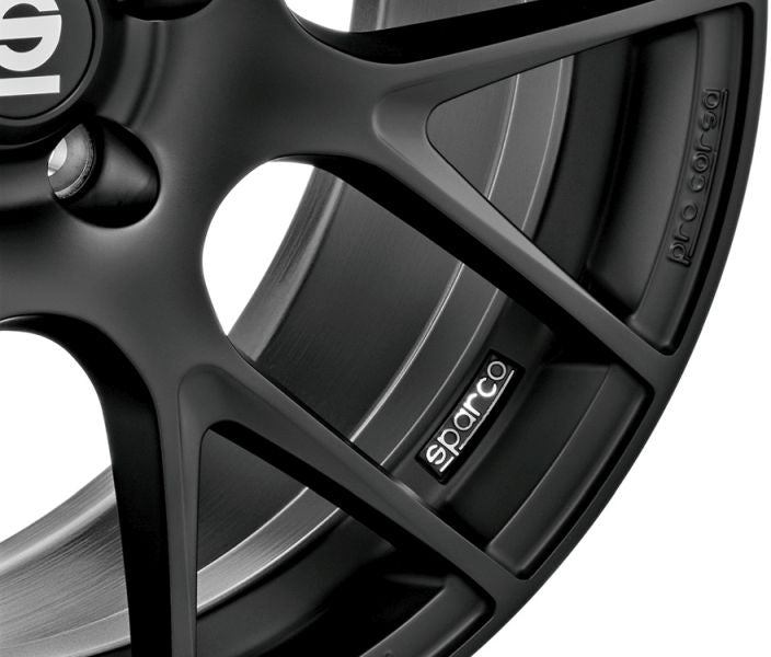 18x8" 5x114.3 45mm Offset Wheel