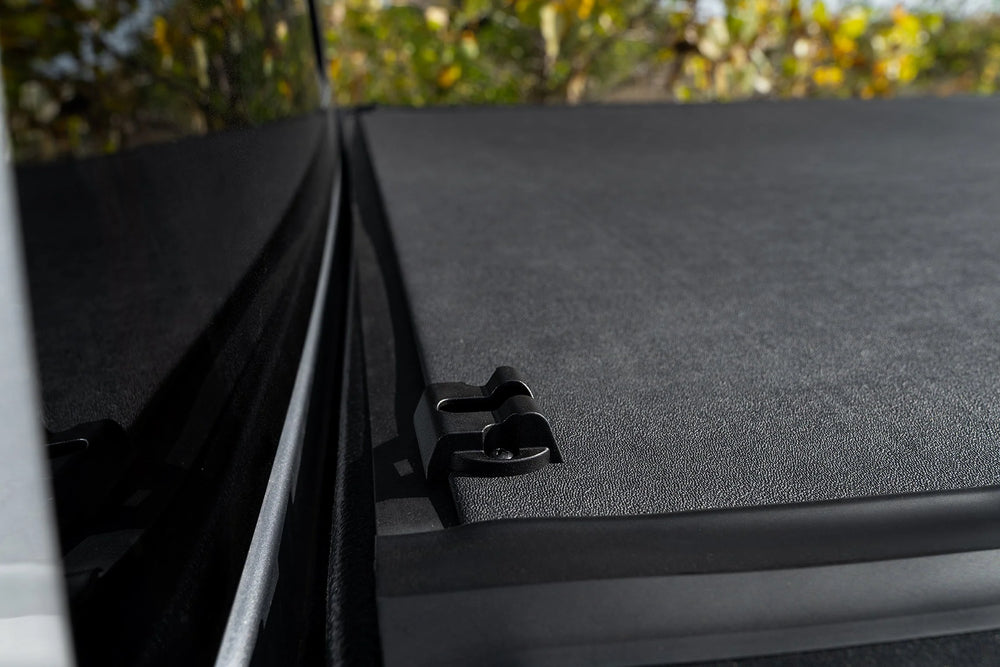 BAK 24-25 Volkswagen Amarok Revolver X4s 5ft Bed Cover