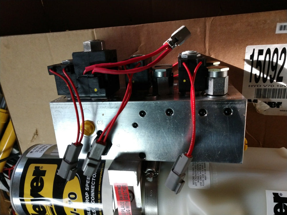 HYD V70 12V UNIT ONLY