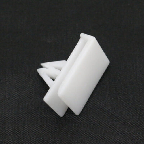 RETAINER