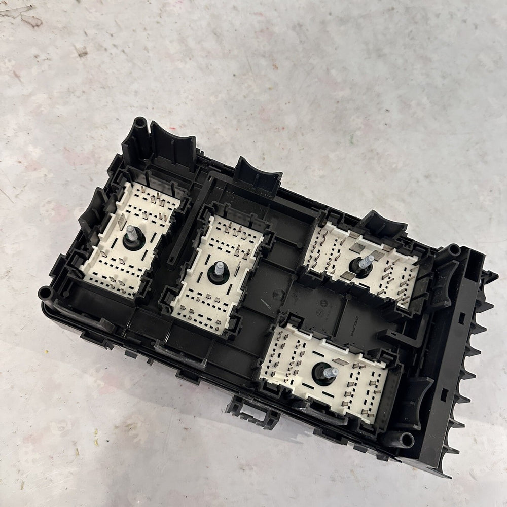 JT JL 3.6L Power Distribution Center Relay Box