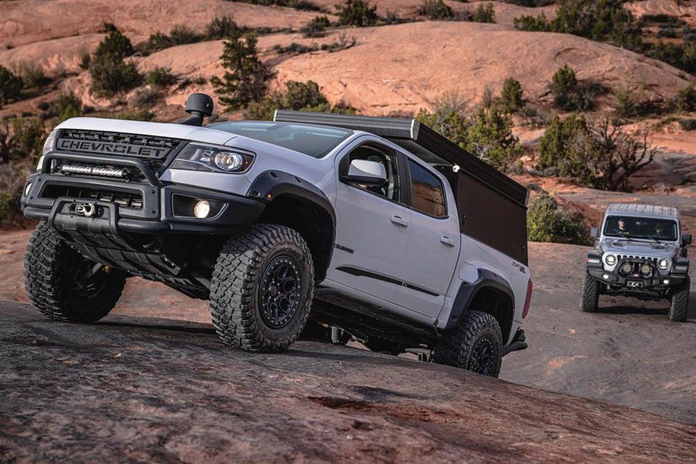 ~(16 lbs. 47X27X11)~ HighMark Rear Flare Kit - Colorado ZR2 / Bison