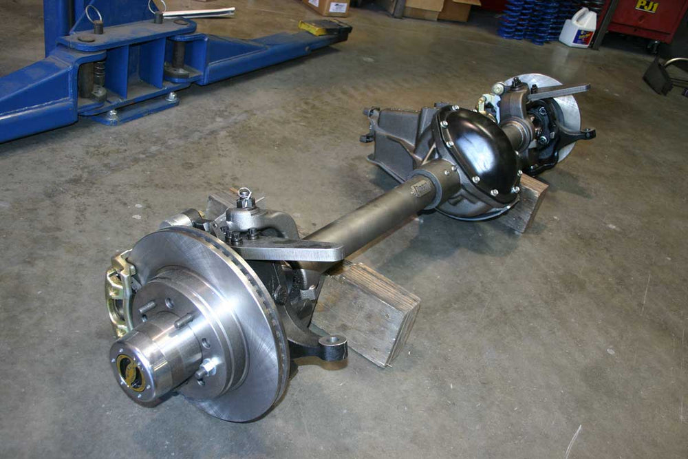 Currie Enterprises (10 lbs. 8X8X8)~ JK 1 TON UNIT BEARING 35 SPLINE 5 ON 5.5. .5 STUD CE-8000JK